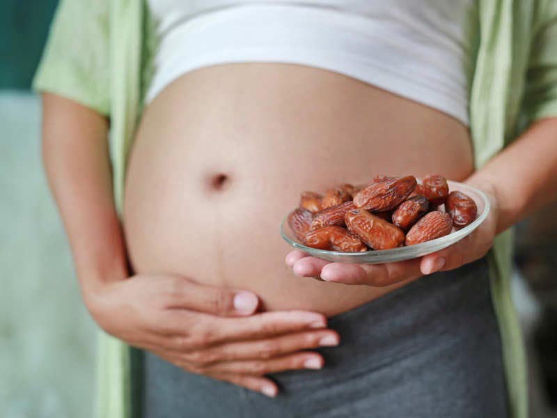 مزیت خرما برای زنان حامله