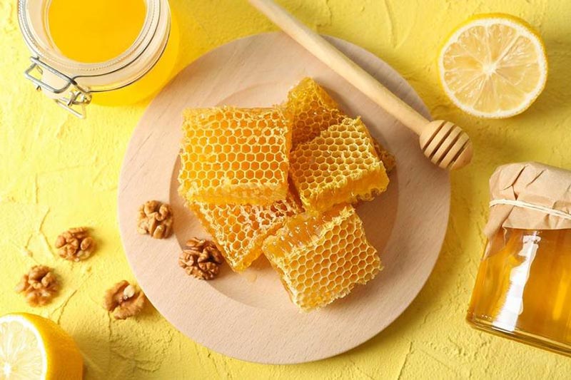 خصوصیات عسل طبیعی