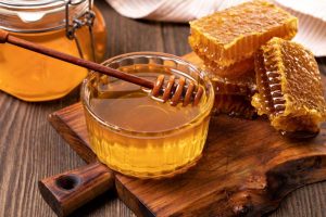 آیا بررسی های علمی صورت گرفته نشان دهنده این است که عسل ضد سرطان است یا خیر؟